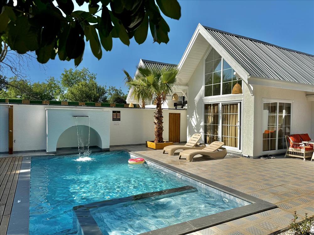 B337 Çocuk Havuzlu Muhafazakar Bungalov — fotoğraf 1