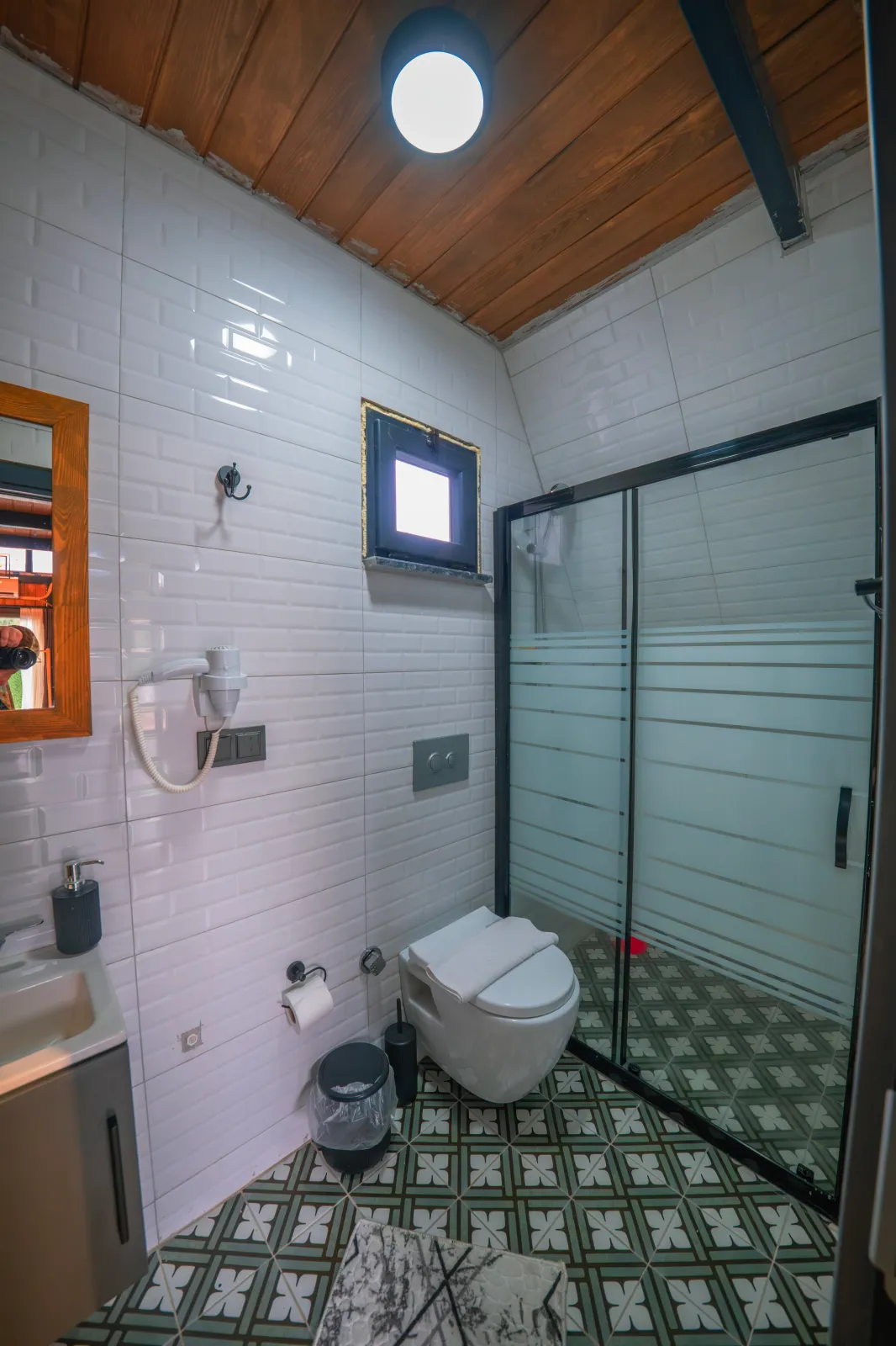 B240 Havuzlu Bungalov — fotoğraf 9