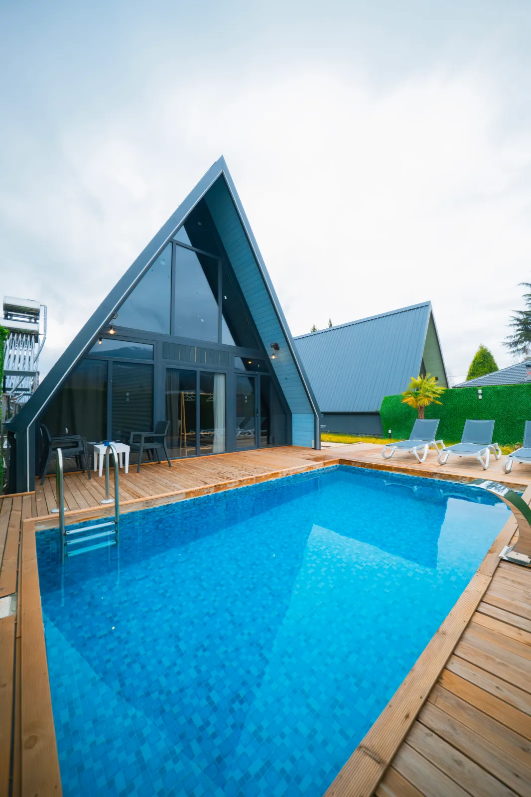 B240 Havuzlu Bungalov — fotoğraf 7