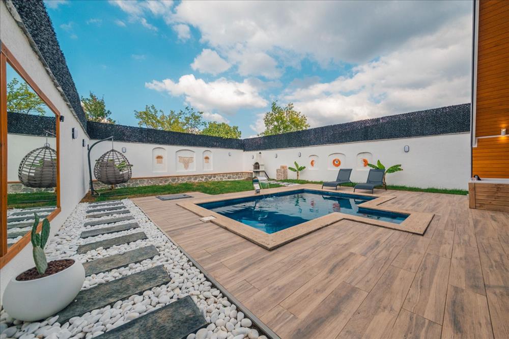 B323 Jakuzili Havuzlu Bungalov — fotoğraf 9