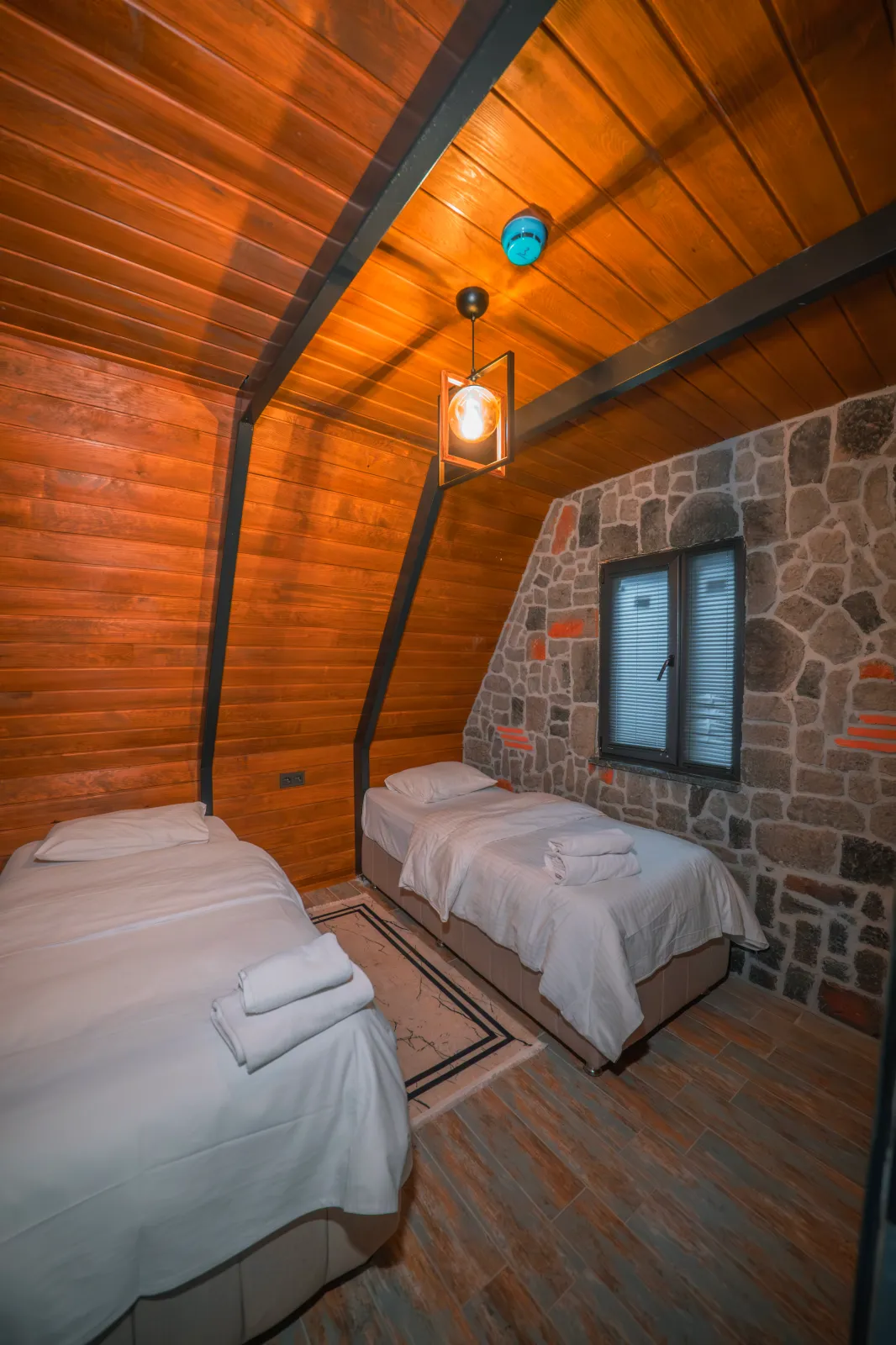 B240 Havuzlu Bungalov — fotoğraf 10