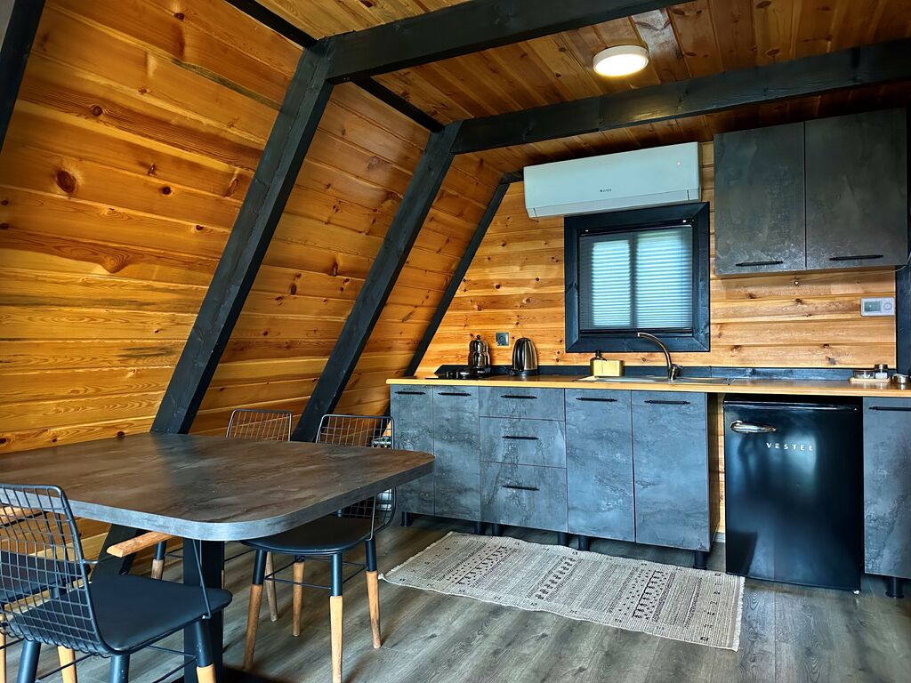 Mavera Havuzlu Bungalov — fotoğraf 7